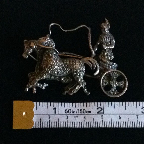 925 Silver Marcasite Articulated Roman Chariot Brooch - Picture 5 of 8